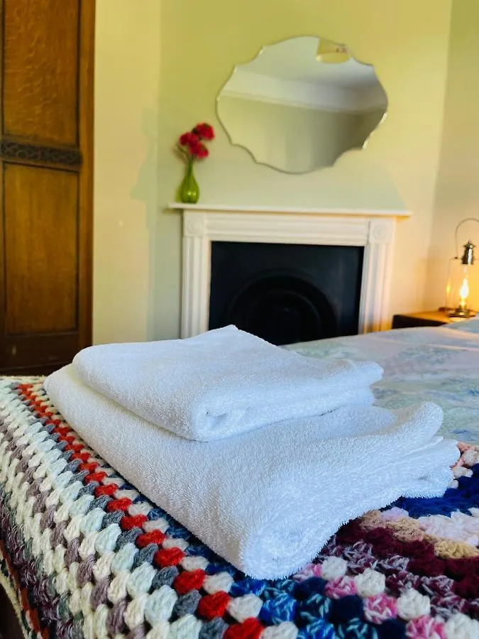 Beautiful Private 2 Bedroom Suite In Mansion Home With Free Parking Brighton Casa de Férias