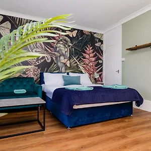 Super Central Location I Tropical Studio I Next To Beach And North Lanes Brighton